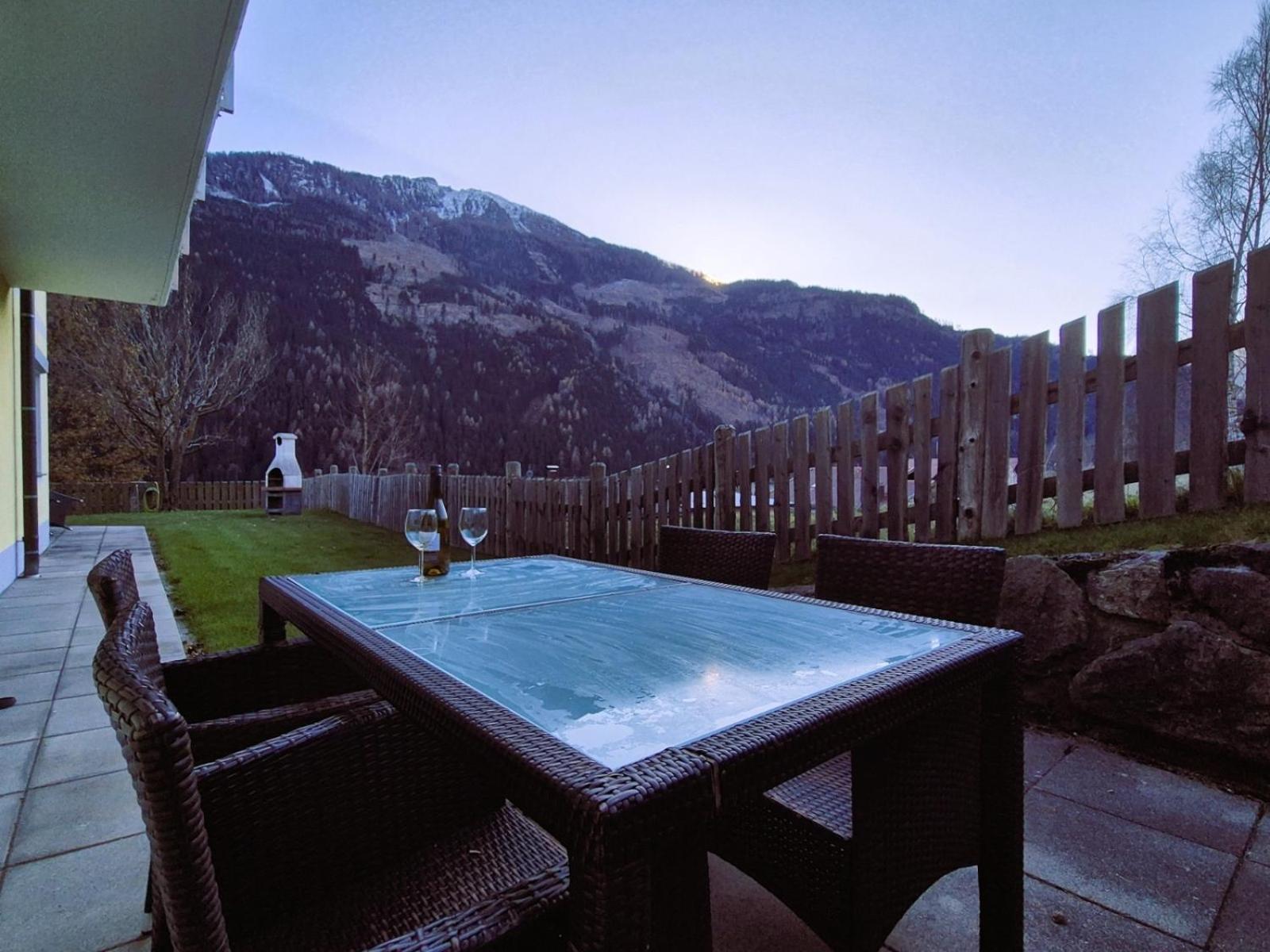 Appartementhaus Flattach Goritschnig Exterior foto